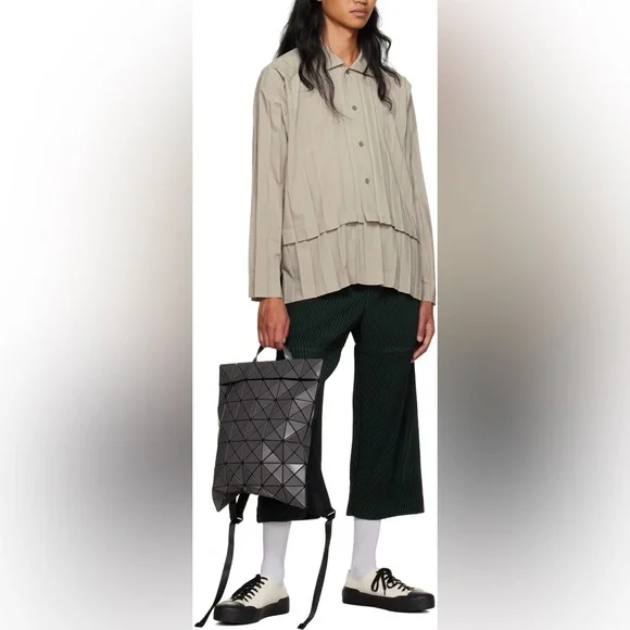 BAO BAO ISSEY MIYAKE FLAT PACK BACKPACK - Picture 3 of 16